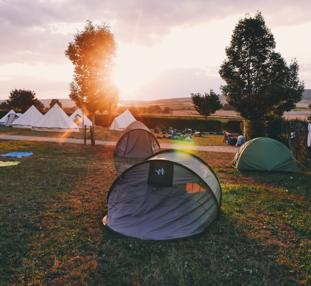 Bild einer Zeltwiese für Campingplatz Marketing